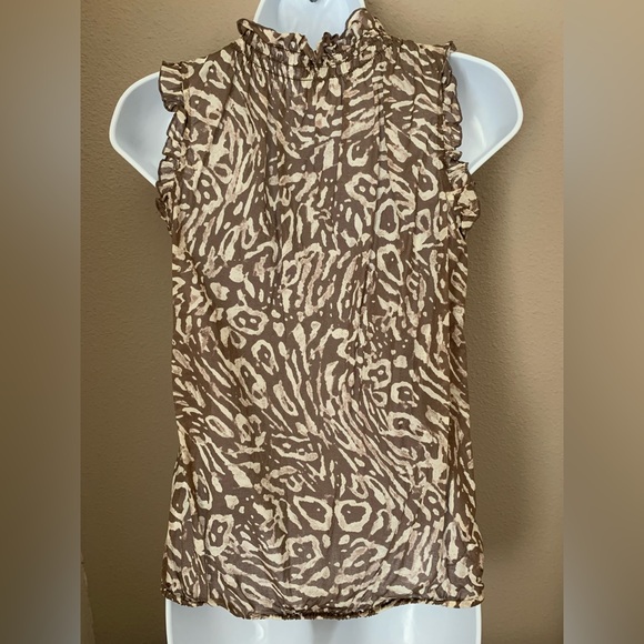 Ann Taylor LOFT blouse. Size XS - Picture 2 of 8